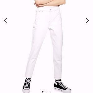 Topshop high waisted white mom jeans size 26